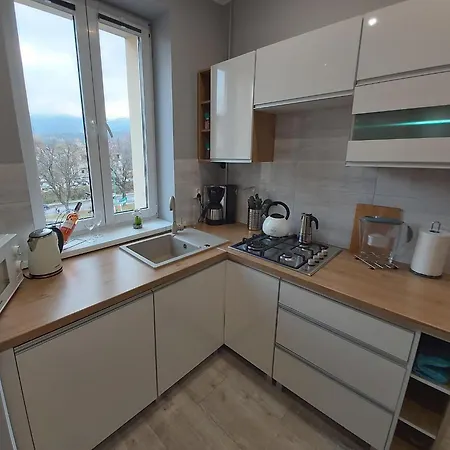 Na Franciszkanskiej * שצ'קלארסקה פוראובה